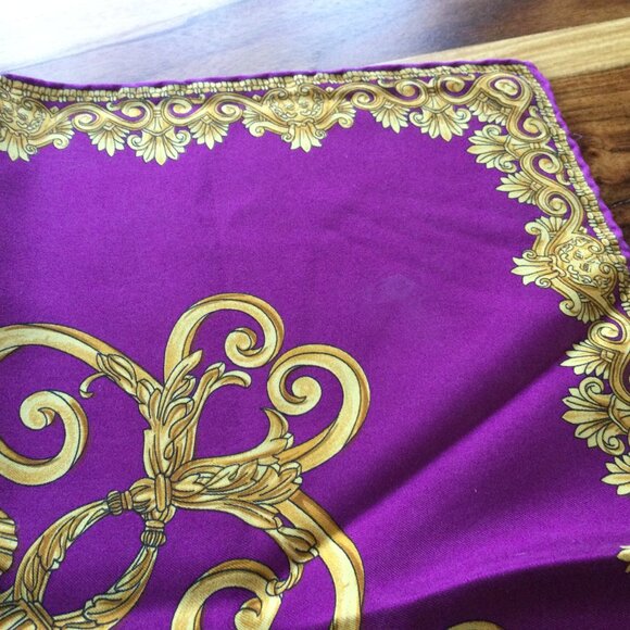 100% Silk Large Atelier Versace Silk Scarf - purple/gold - Picture 8 of 11